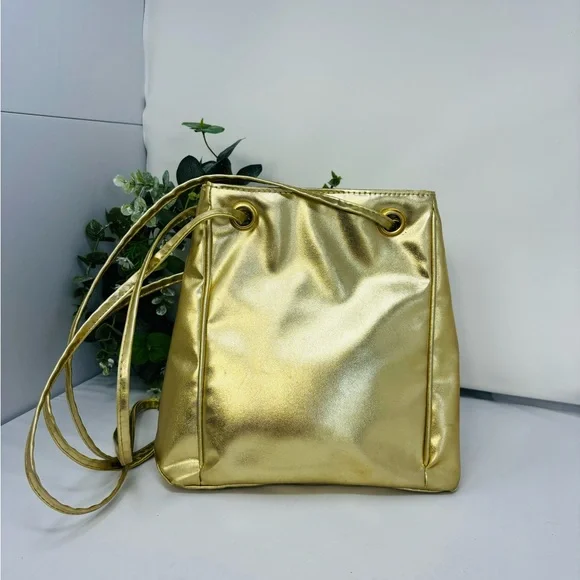 Warren Reed Women’s Gold Purse White Pearl Embellishments Double Strap Vintage  - Picture 2 of 8